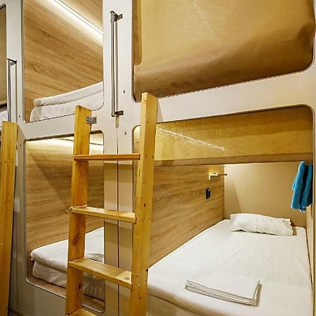 Capsule Hostel "Sleep Qb" Novoslobodskaya Moszkva Kültér fotó